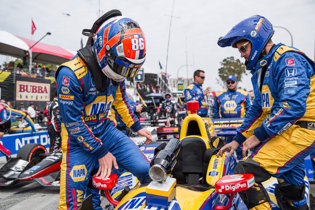 Alexander Rossi steps into the Andretti Motorsports Napa #98 during pre-race ceremonies